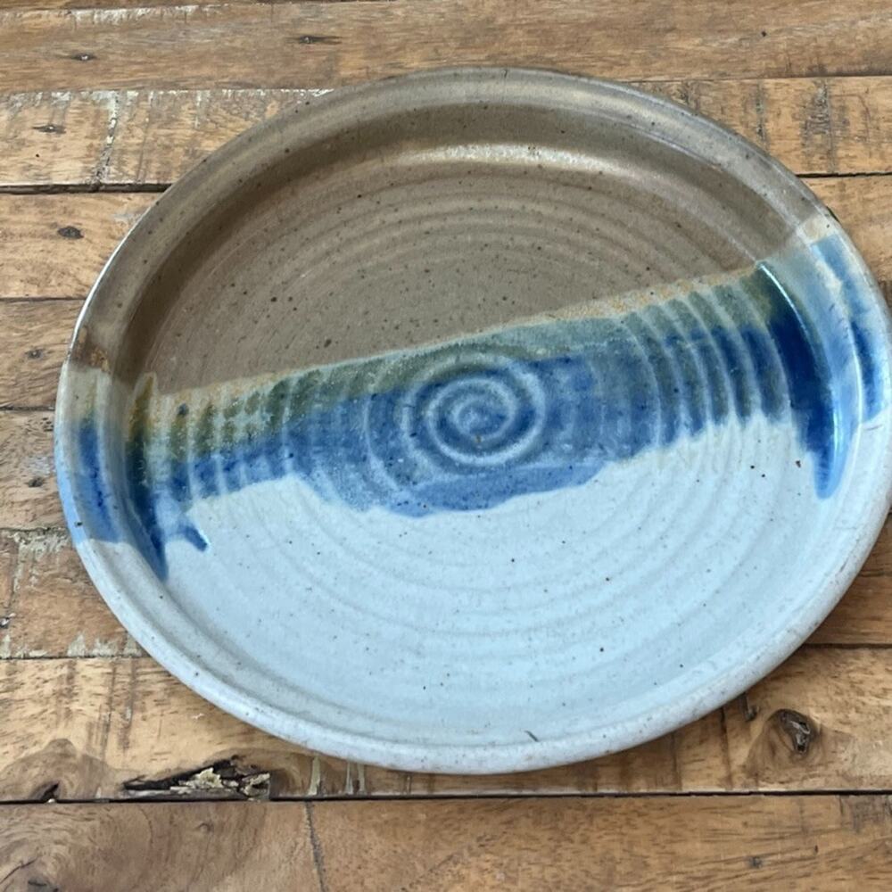 Vintage Hand-Thrown Stoneware Dinner Plate 11 in Spiral Multicolor Speckled 80s